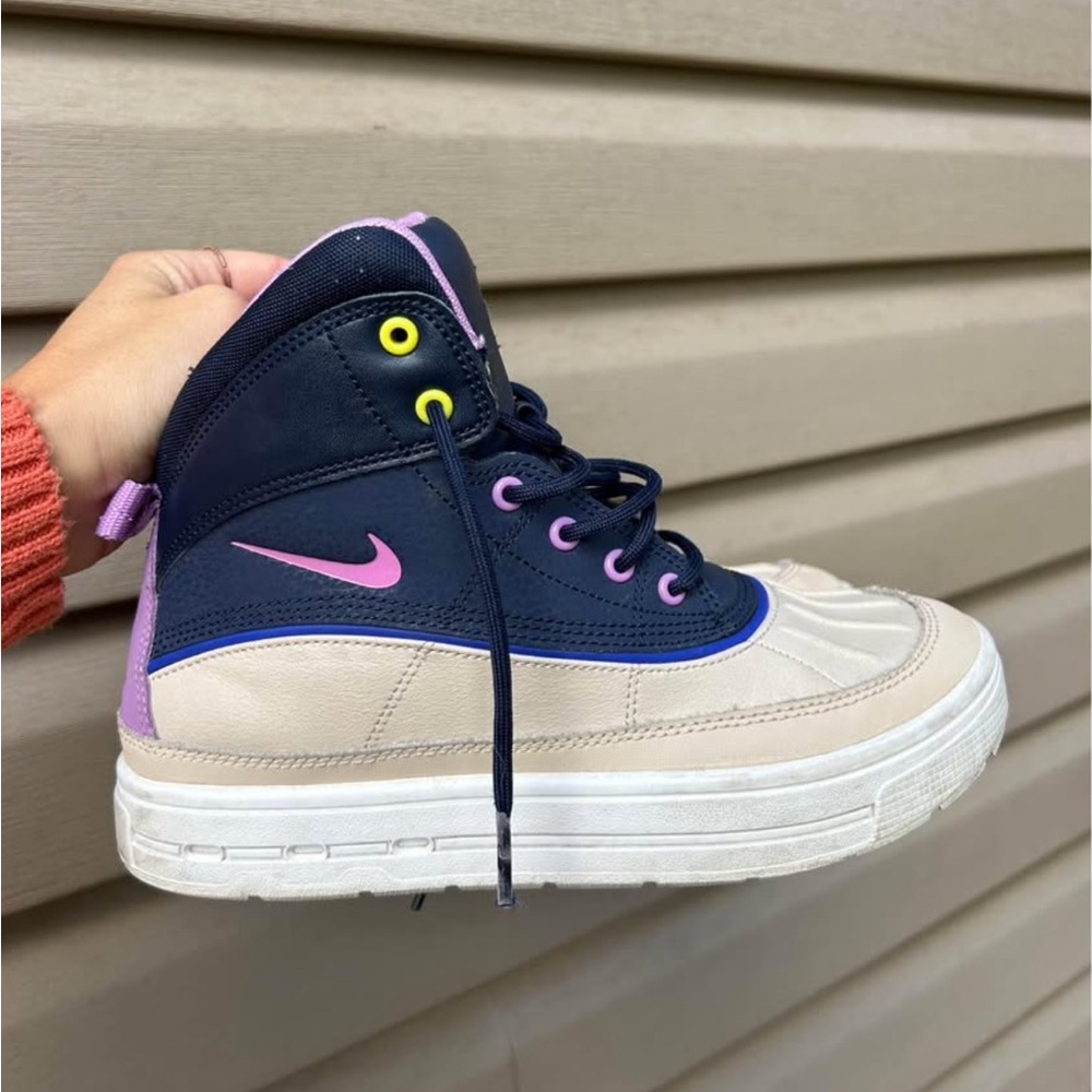 Nike youth Woodside II Boots